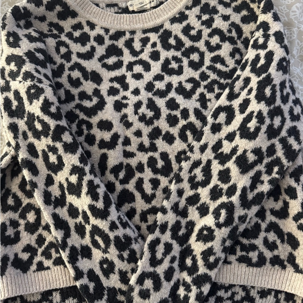 Leopard Print sweater